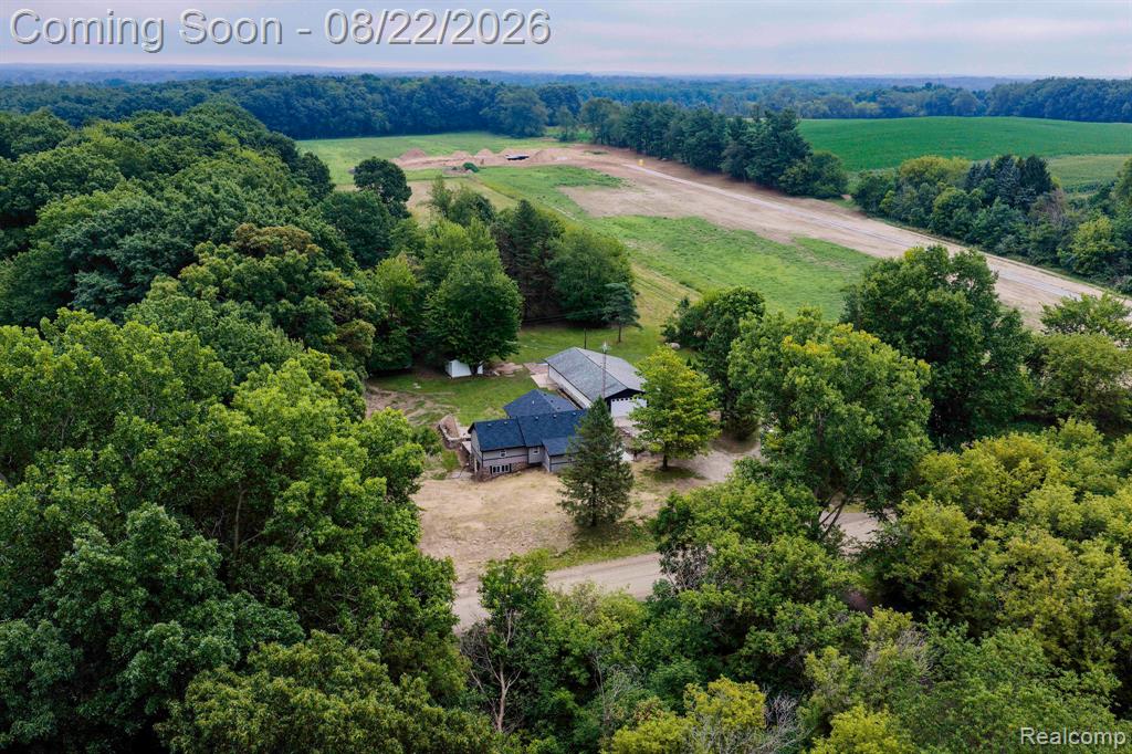 5800 Mack Road Property Photo 1