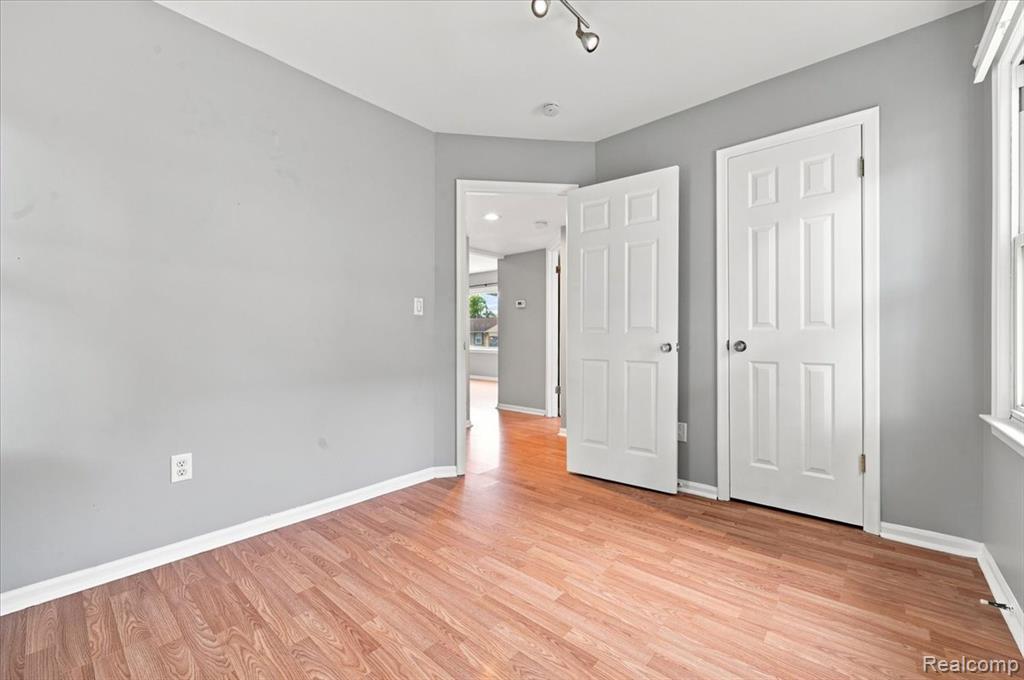 1527 E Meyers Avenue Property Photo 13