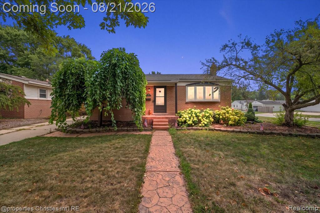 1410 N Stephen Avenue Property Photo 1