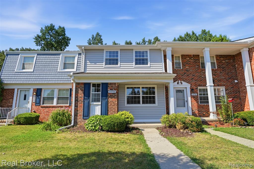 24752 Olde Orchard Street Property Photo 1