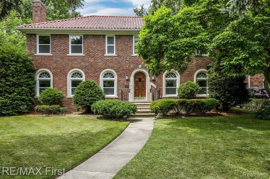 1349 Devonshire Road Property Photo 1