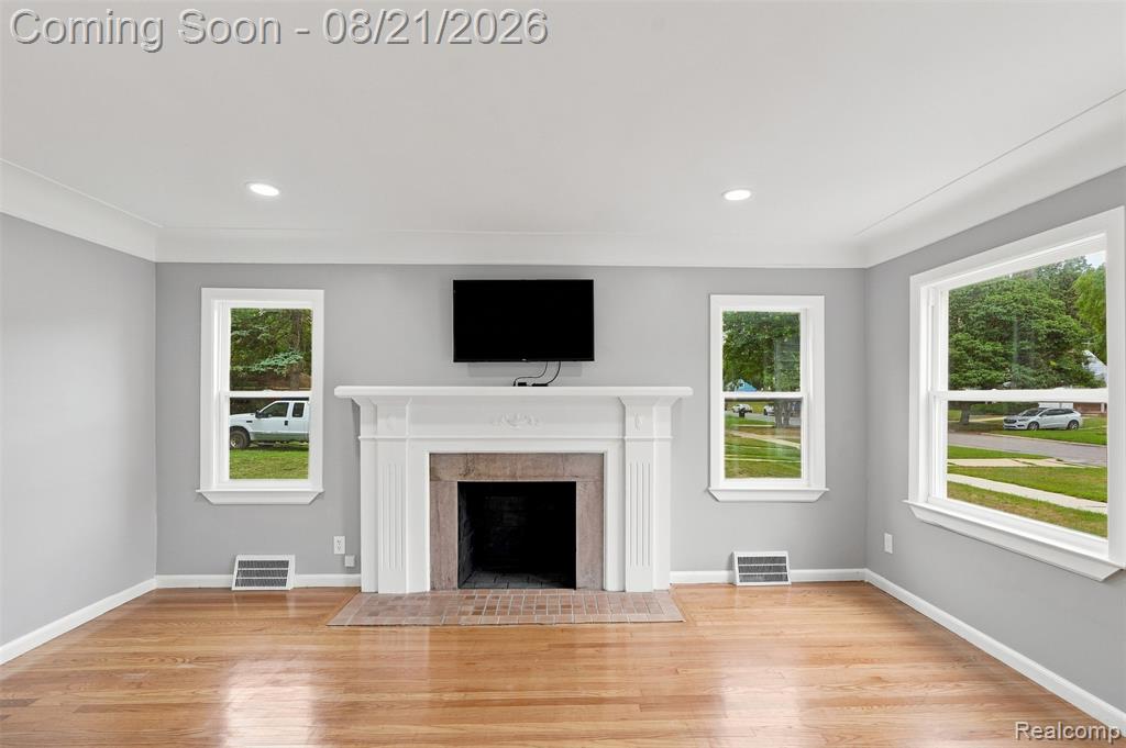 18909 Huntington Road Property Photo 4