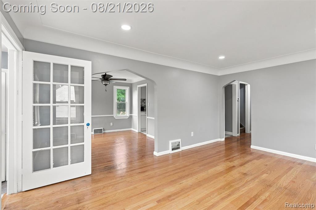 18909 Huntington Road Property Photo 6