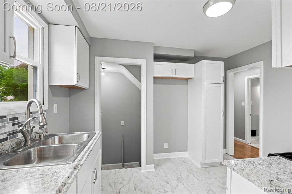 18909 Huntington Road Property Photo 11