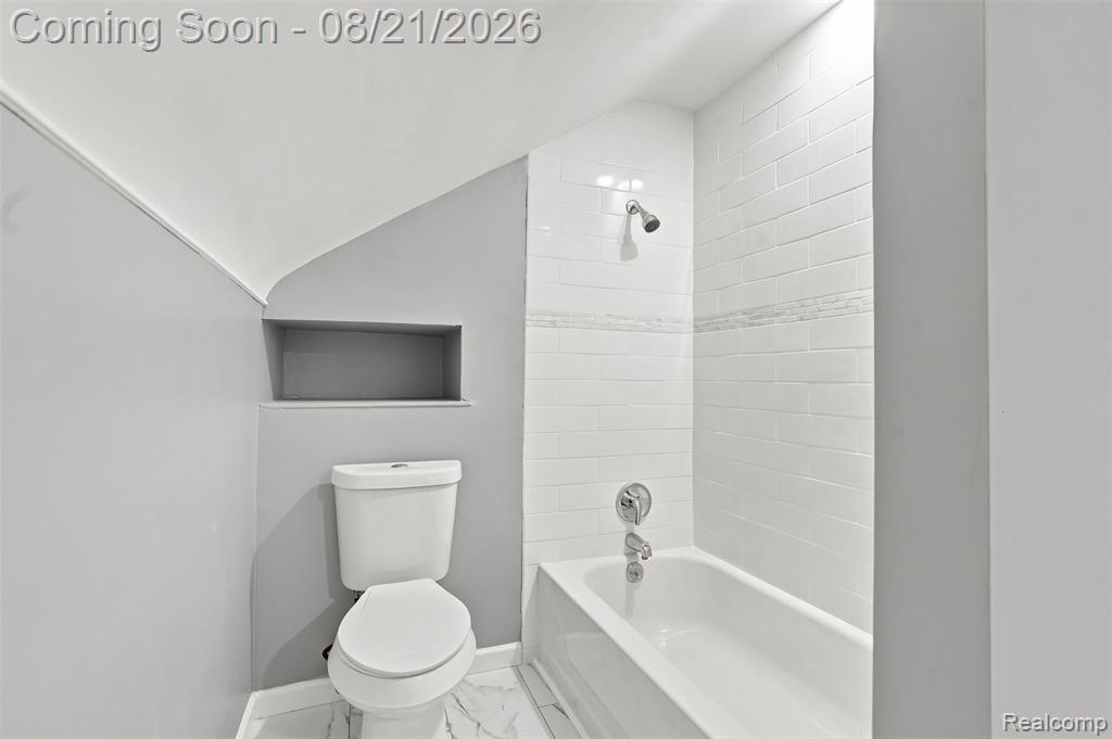 18909 Huntington Road Property Photo 22