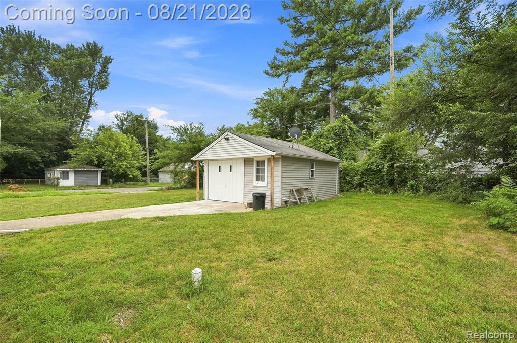 18909 Huntington Road Property Photo 23
