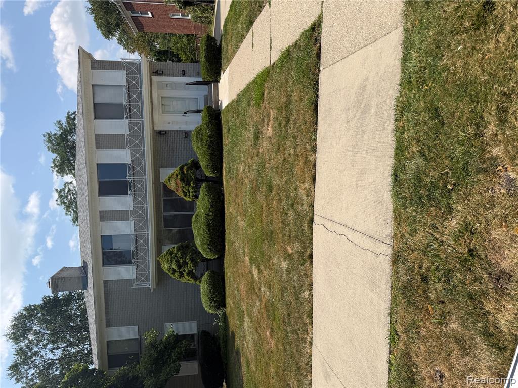 781 Harcourt Road Property Photo 1