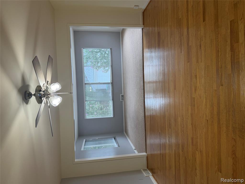 781 Harcourt Road Property Photo 7
