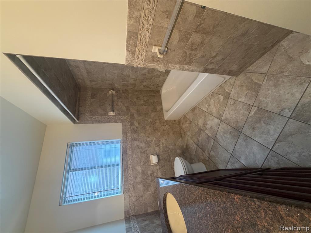 781 Harcourt Road Property Photo 15