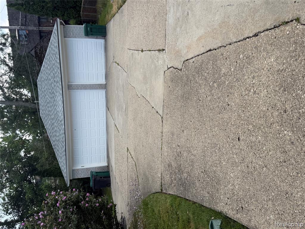 781 Harcourt Road Property Photo 18