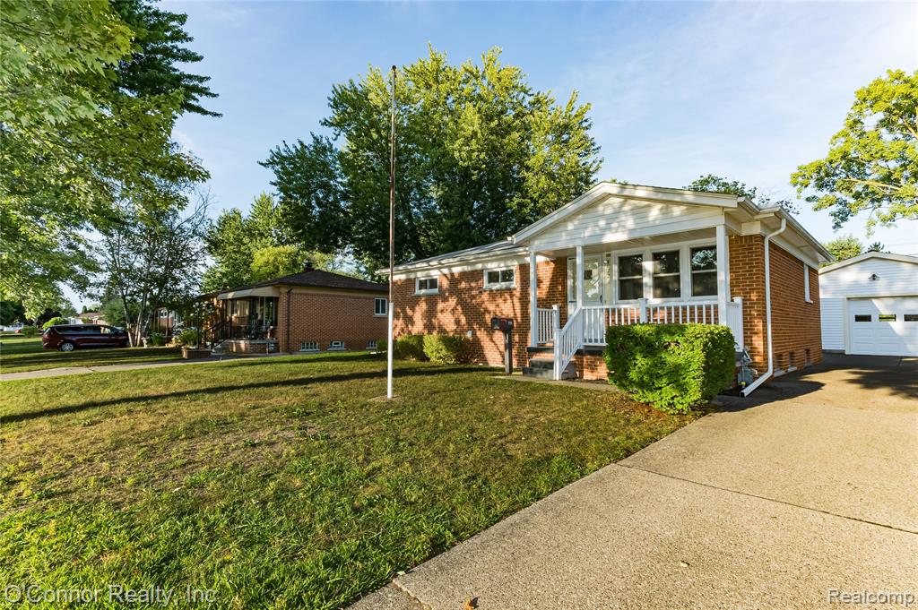 721 Carolina Avenue Property Photo 1