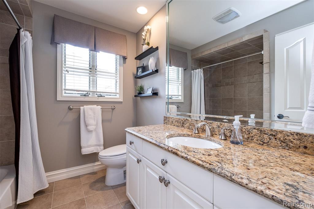 53588 Oak Grove Property Photo 33