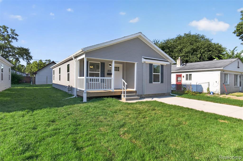 11076 Maxwell Avenue Property Photo 1
