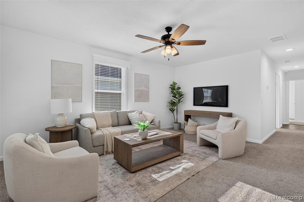 11076 Maxwell Avenue Property Photo 6