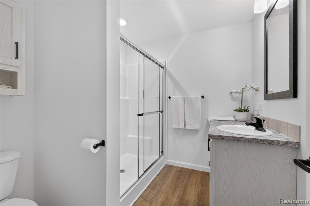 11076 Maxwell Avenue Property Photo 26