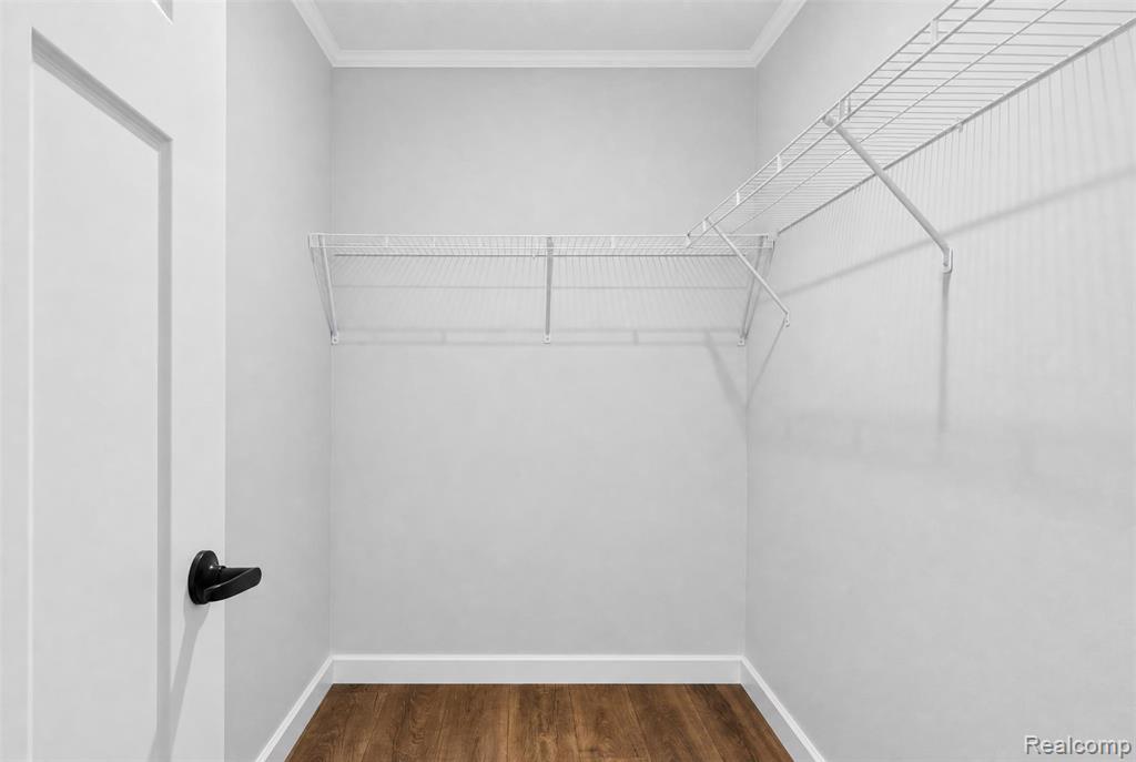 11076 Maxwell Avenue Property Photo 29