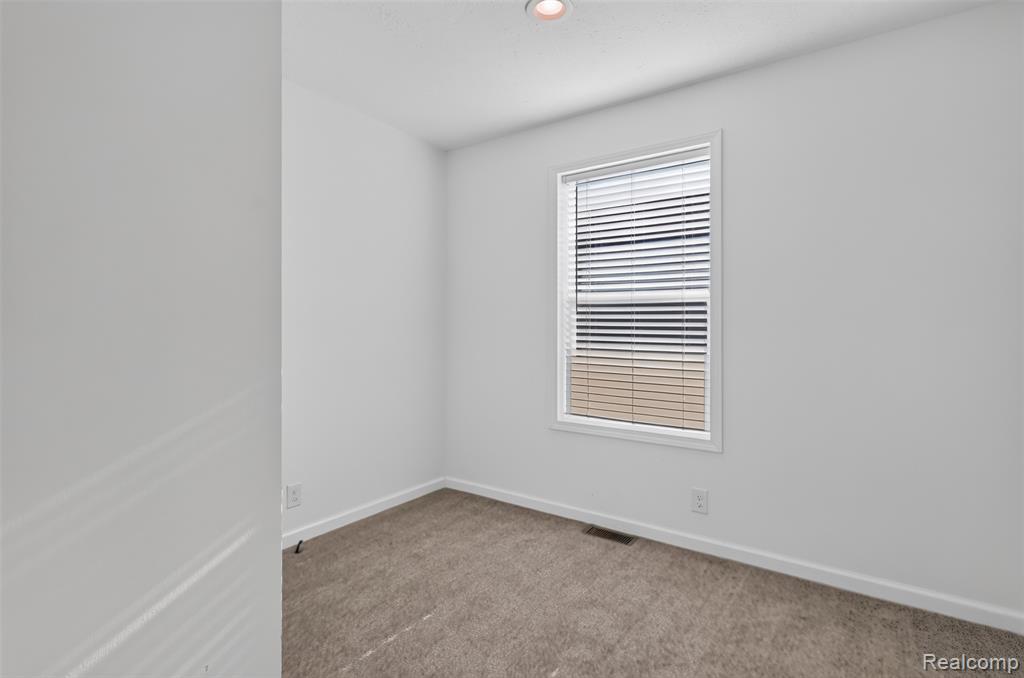 11076 Maxwell Avenue Property Photo 30