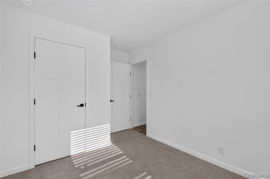 11076 Maxwell Avenue Property Photo 34
