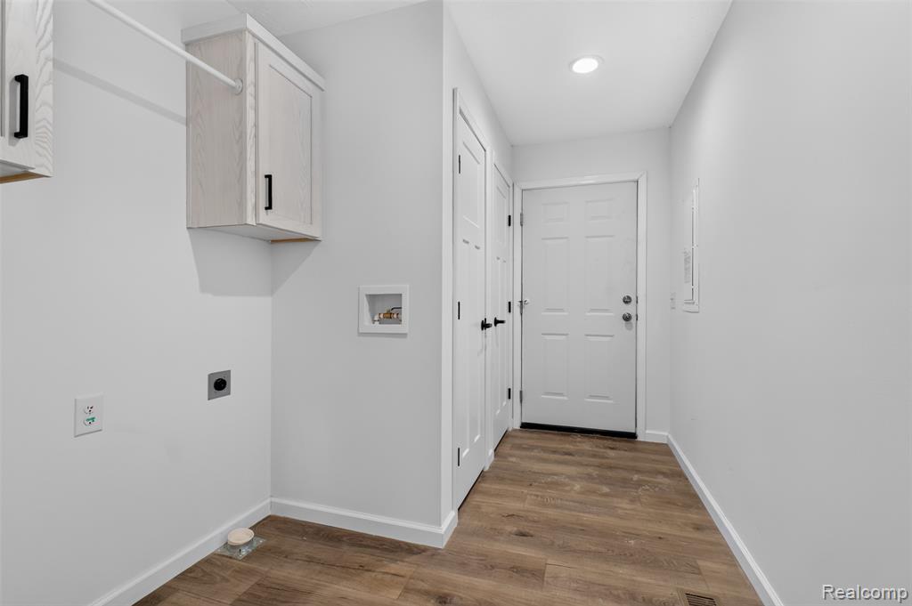11076 Maxwell Avenue Property Photo 38
