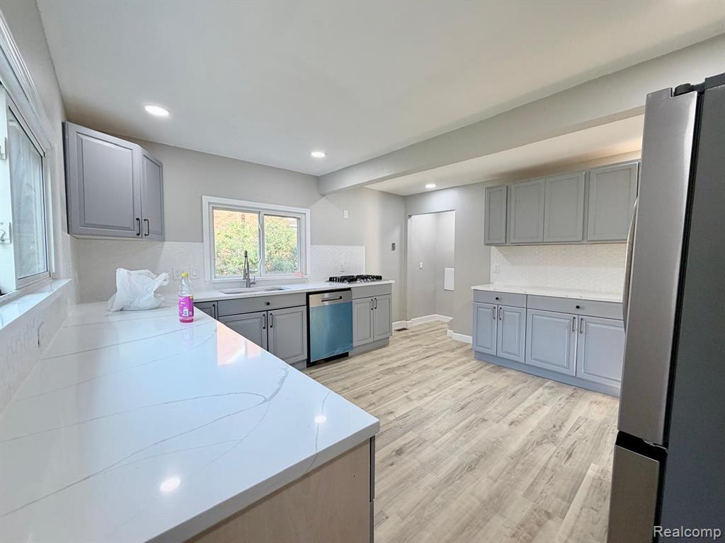 3927 Berkshire Avenue Property Photo 8