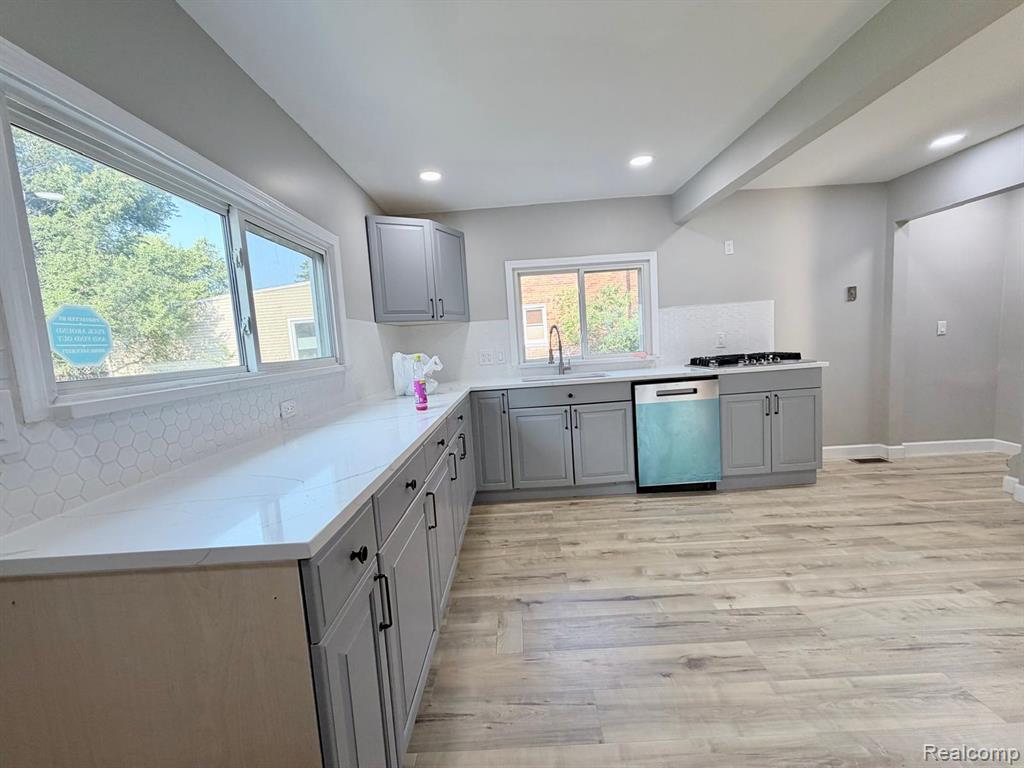 3927 Berkshire Avenue Property Photo 9