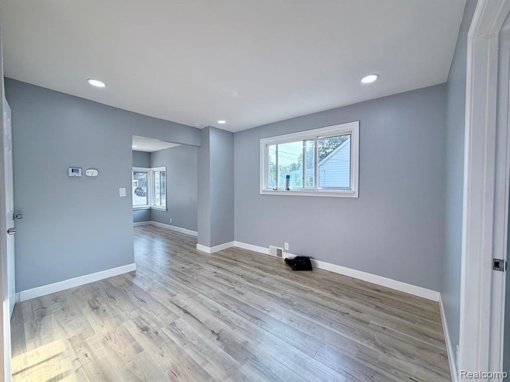 3927 Berkshire Avenue Property Photo 14