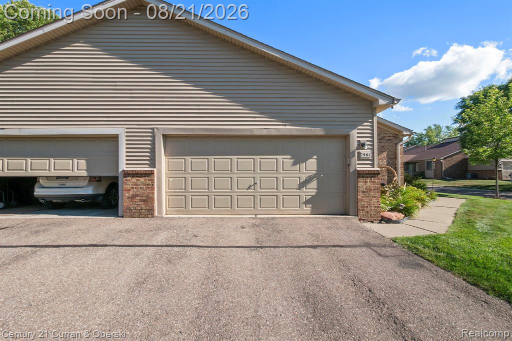 7981 Lawrence Property Photo 39