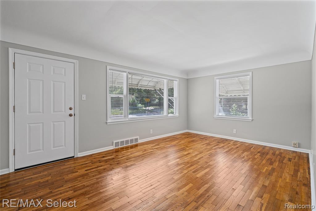 1920 Greenbrook Lane Property Photo 9