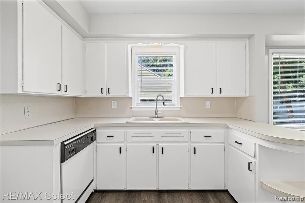 1920 Greenbrook Lane Property Photo 14