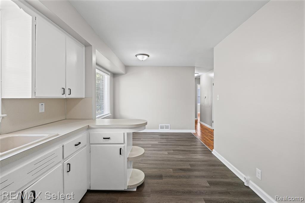 1920 Greenbrook Lane Property Photo 15