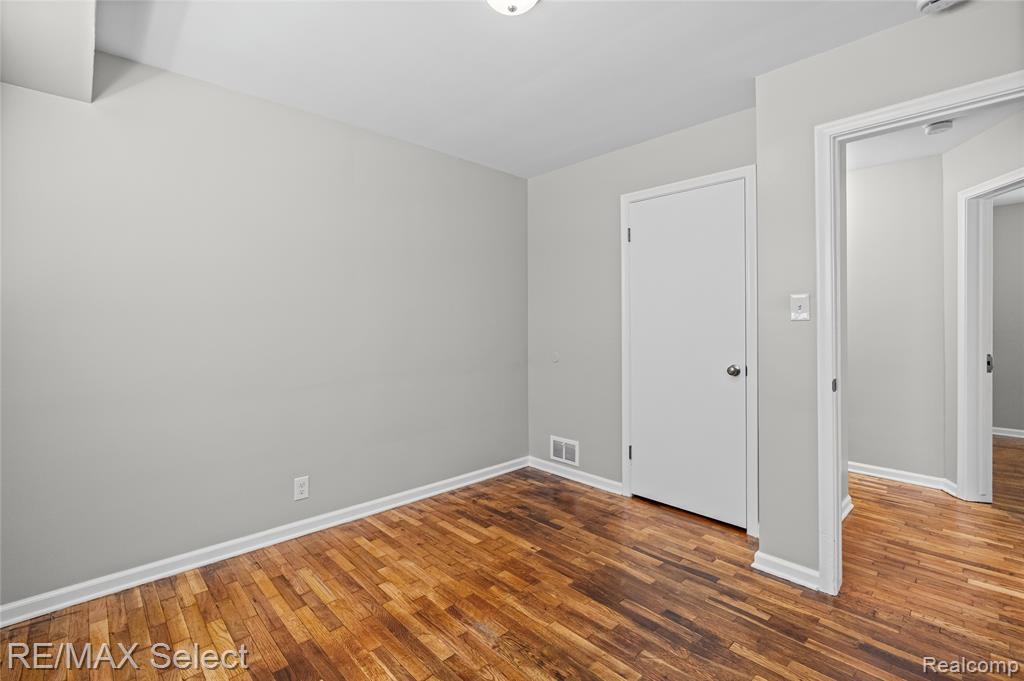 1920 Greenbrook Lane Property Photo 21