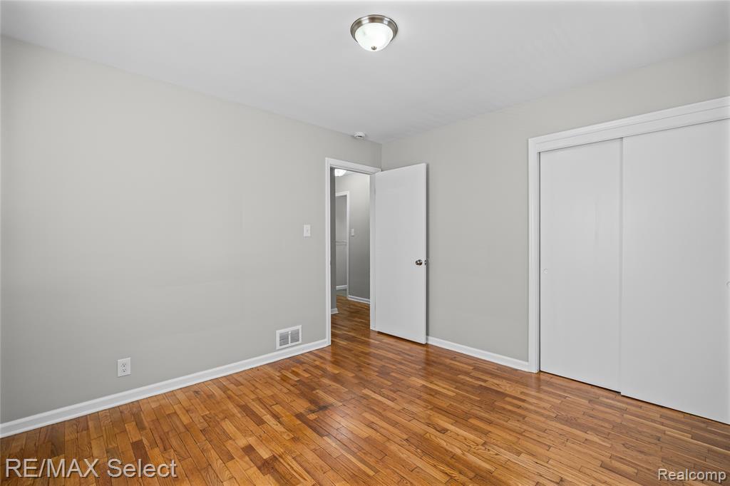 1920 Greenbrook Lane Property Photo 23