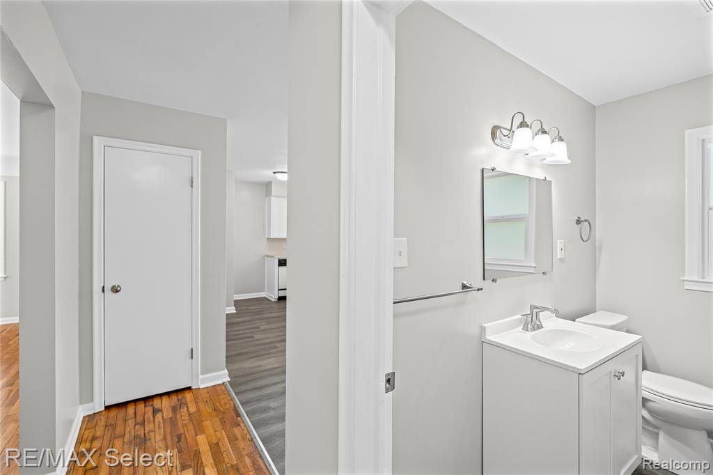 1920 Greenbrook Lane Property Photo 26