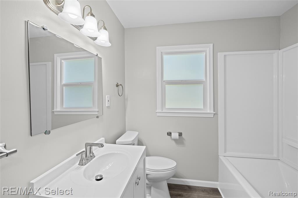 1920 Greenbrook Lane Property Photo 27