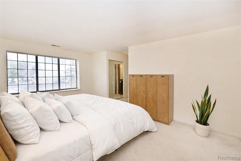 6011 Pebble Lane Court Property Photo 16