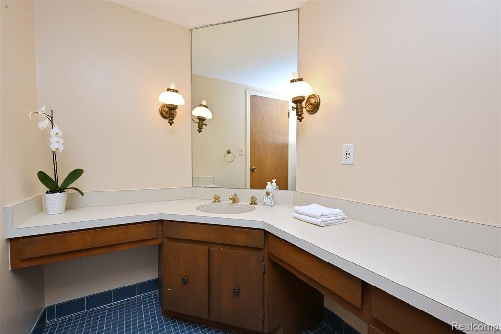 6011 Pebble Lane Court Property Photo 21