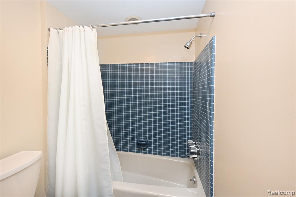 6011 Pebble Lane Court Property Photo 22