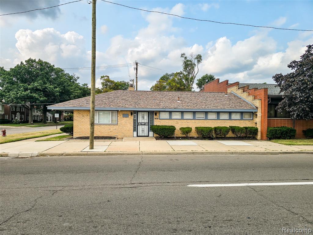 10730 W 7 Mile Road Property Photo 1