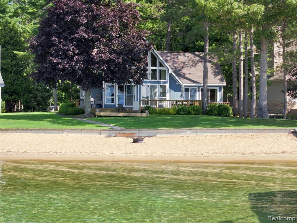 170 Flagpoint Avenue Property Photo 16