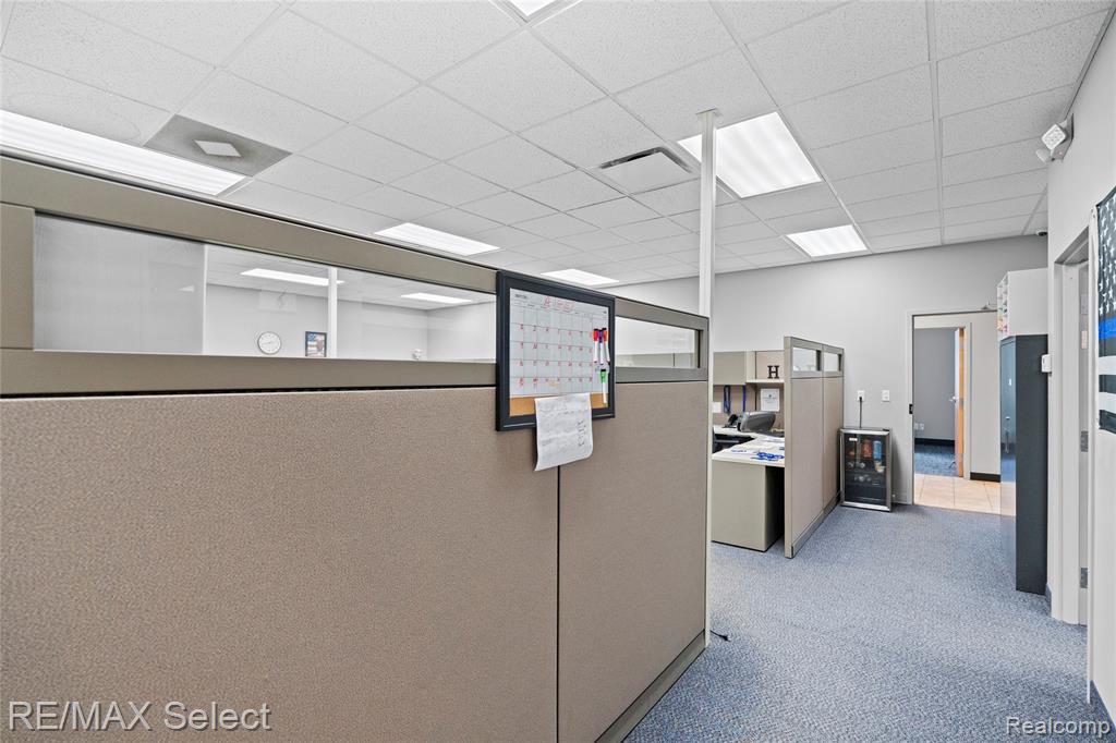 2305 S Center Road Property Photo 39