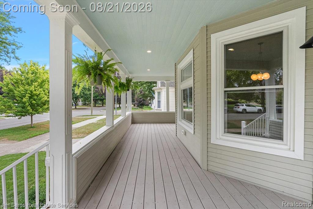 475 Saint Clair Avenue Property Photo 3