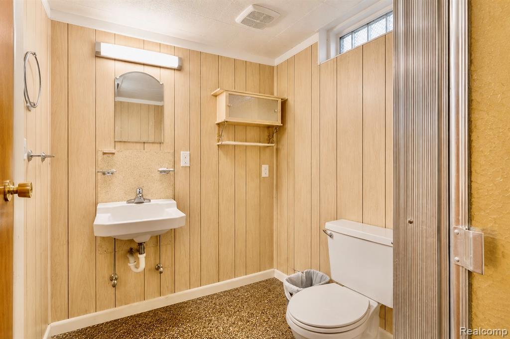 23223 Panama Avenue Property Photo 14