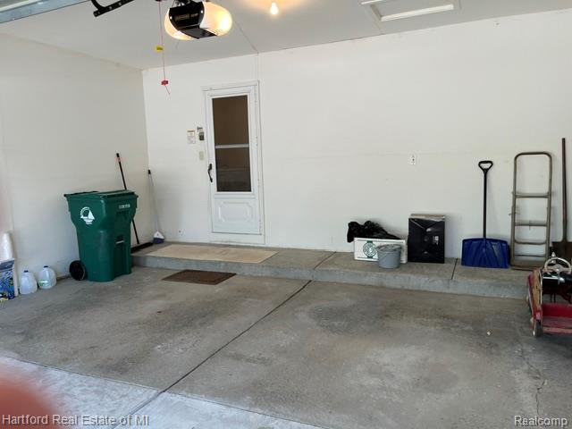 2176 Maplehurst Drive Property Photo 27