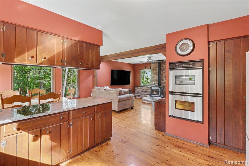 6300 Raddatz Road Property Photo 13