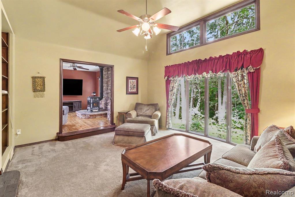 6300 Raddatz Road Property Photo 17