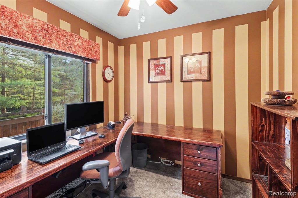 6300 Raddatz Road Property Photo 21