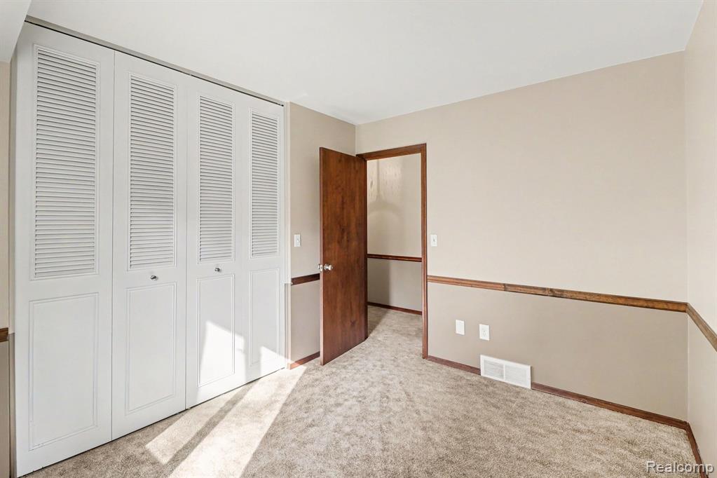 6300 Raddatz Road Property Photo 27