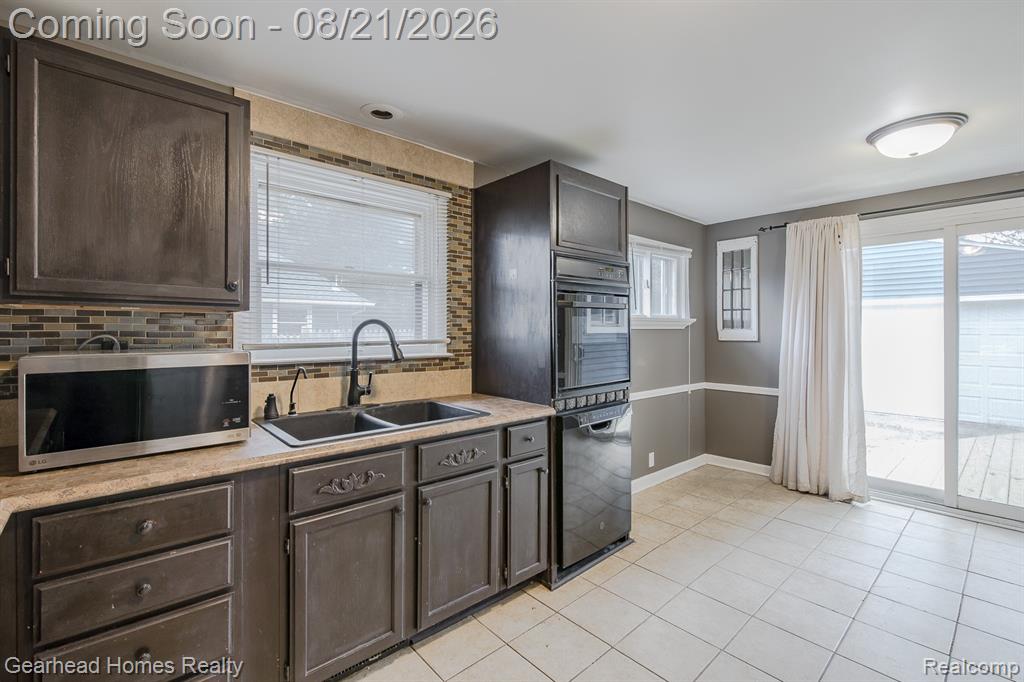 156 Myron Street Property Photo 10