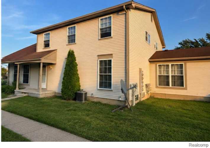 35304 Tall Oaks Drive Property Photo 1