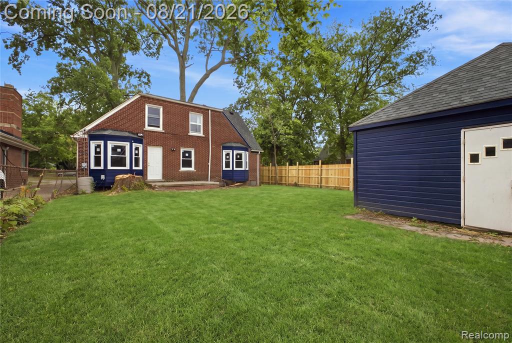 12540 E Outer Drive Property Photo 29